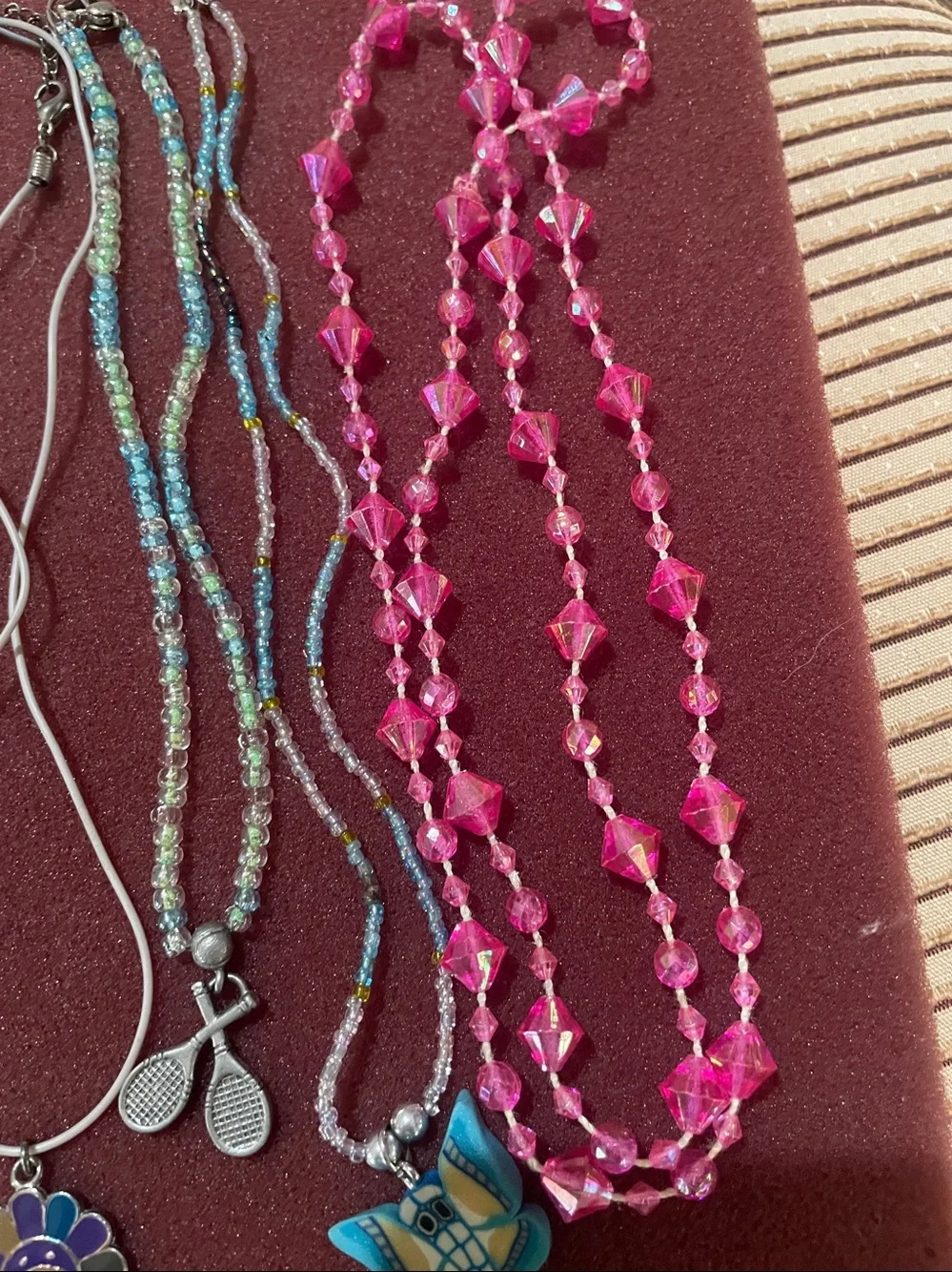 N/A girl’s necklace